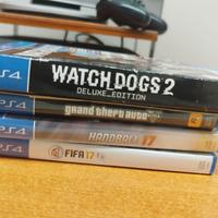 playstation 4 slim e videogiochi