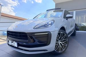 Porsche Macan 2.0 i 265 cv colore gesso tetto uni 