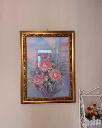 Quadro floreale con cornice legno dorata