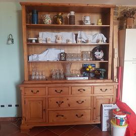 Credenza gallese in pino