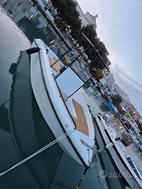 Barca open 6mt con motore Yamaha 40cv 2023 