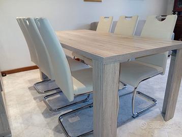 TAVOLO DA SALA CON SEDIE