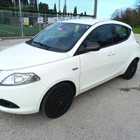 Lancia Y