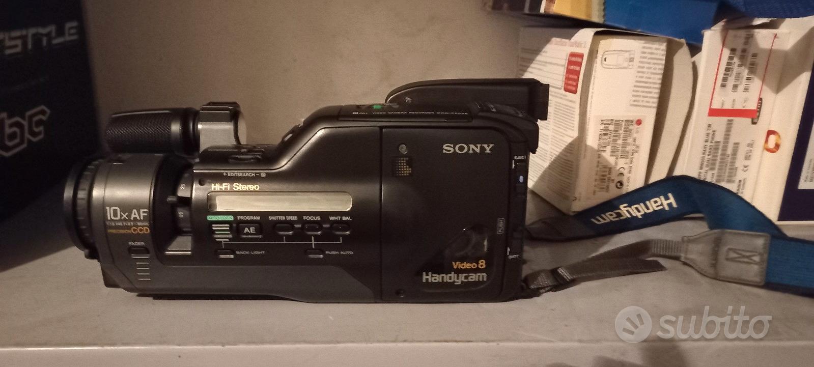 Videocamera SONY handycam Video 8 CCD Audio/Video In vendita a Mantova