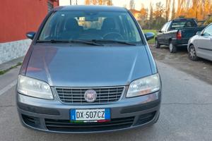 Fiat Idea 1.4 BlackEnergy GPL valido neopatentati