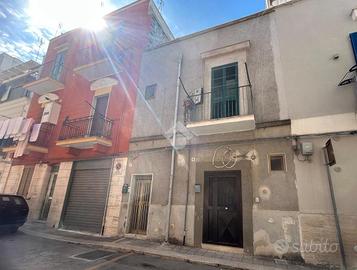 2 LOCALI A BARLETTA