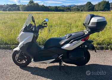 YAMAHA X MAX 400