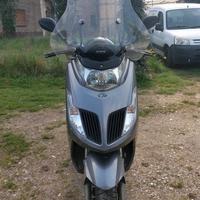 Kymco Dink 200i