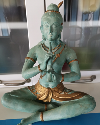Statue orientali
