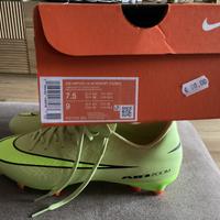 Scarpe da calcio Nike taglia 40.5