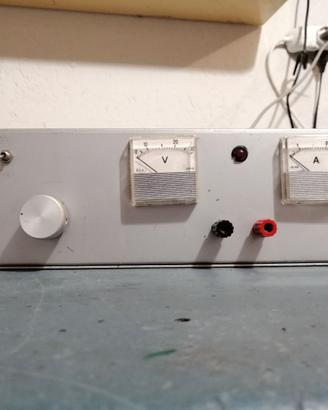 Alimentatore da banco
