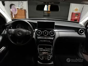 Nuovissima Mercedes Classe C200