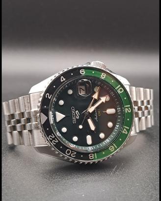 Seiko 5 Sport GMT