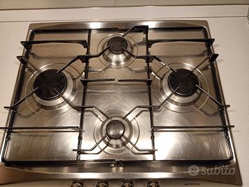 piano cottura 4fuochi a gas metano