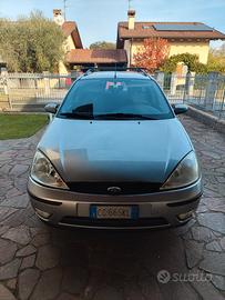 FORD Focus 1ª serie - 2004