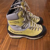 Scarpa Summit Lite GTX Gore-Tex.