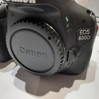 Canon EOS 600D - Obiettivo EF-S18-55 IS II