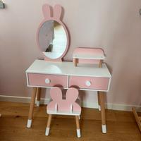 Tavolino da trucco per bambina con specchio
