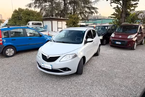 Lancia Ypsilon 1.2 69 CV 5 porte GPL Ecochic Gold