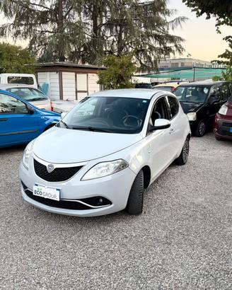 Lancia Ypsilon 1.2 69 CV 5 porte GPL Ecochic Gold