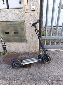 monopattino elettrico