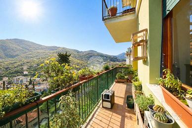 4 LOCALI A RECCO