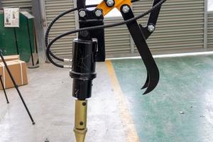 Trivelle SpaccaLegna Punta Conico miniescavatore