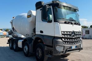 MERCEDES AROCS 4145 con betoniera CIFA RY1300