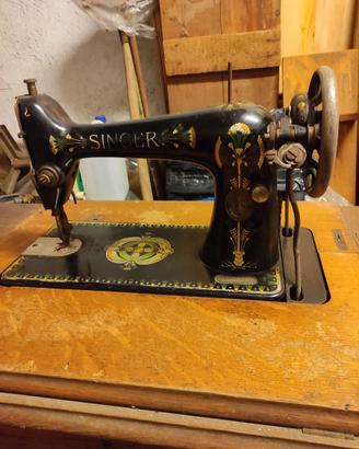 Macchina da cucire Singer del 1914