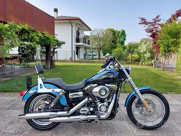 Harley Davidson Dyna Super Gilde Custom