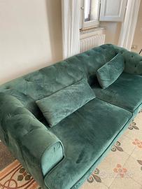 divano in velluto verde