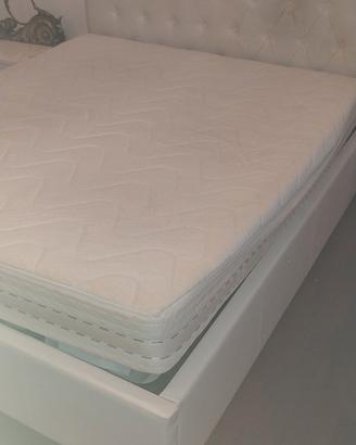Letto Matrimoniale + Materasso Magniflex