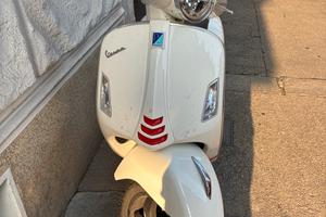 Vespa gts 300
