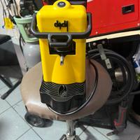 Didì della didiesse gialla e nera.