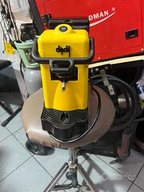 Didì della didiesse gialla e nera.