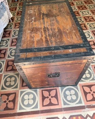 Baule cassapanca in legno