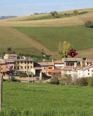Immobile in asta di 236 m² con 1 locale a Roverè V