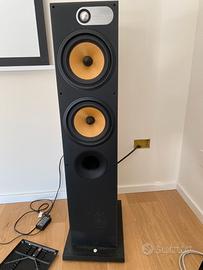 Diffusori da pvimento Bowers & Wilkins 684