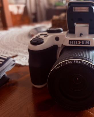 Fotocamera Fujifilm fine Pix S8200