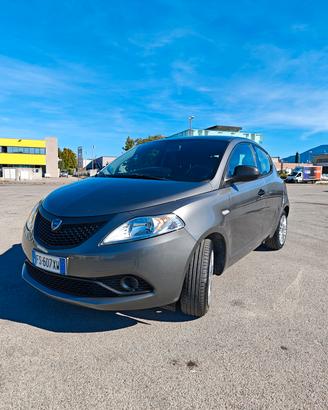 Lancia Ypsilon 2018 grigio benzina