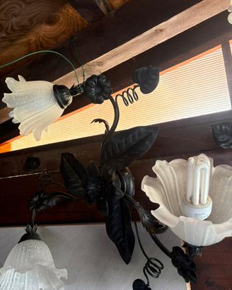 Plafoniera da muro con fiori