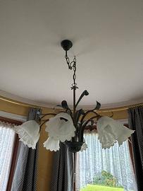 Lampadario in ferro battuto