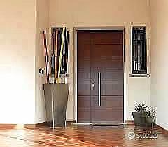 Posa porte ed finestre montaggio.