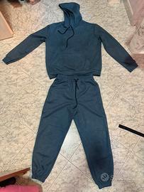 completo felpa e pantalone di tuta