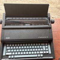Macchina da scrivere olivetti