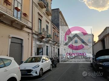 Bottega Artigianale Carrabile zona Corso Italia