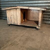 Cuccia coibentata impermeabilizzata con veranda