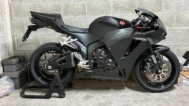 Cbr 600 rr 2025