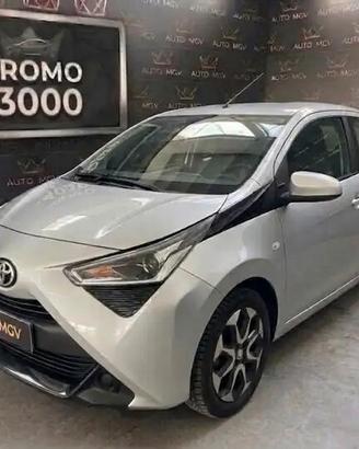 Toyota Aygo Connect 1.0 VVT-i 72 CV 5 porte x-fun
