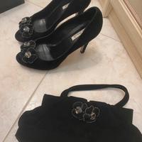 Scarpe con tacco e borsa Andrea Morelli.